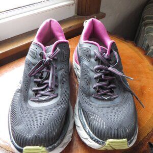 HOKA ONE ON ONE TIME TO FLY SIZE 11  WOMENS US 44/EU